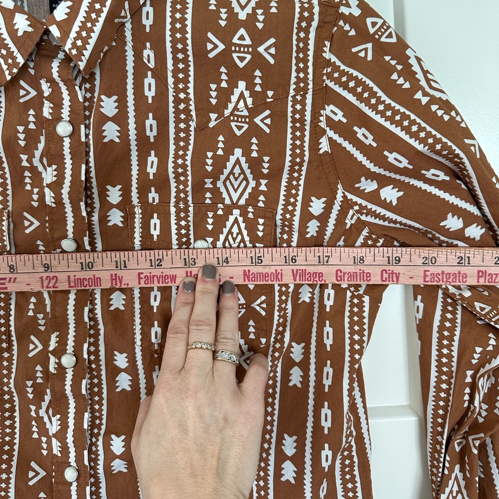 Women’s retro Wrangler pearl snap (size Medium) - Picture 8 of 10